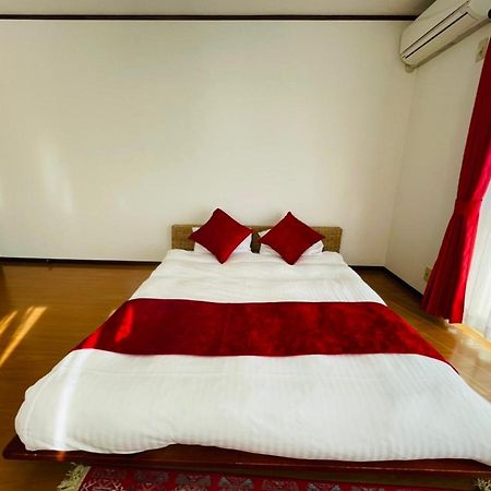 Вилла Atagohama Seaside House Фукуока Экстерьер фото
